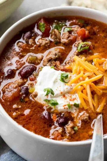 Healthy and Easy Ground Beef Crock-Pot Chili